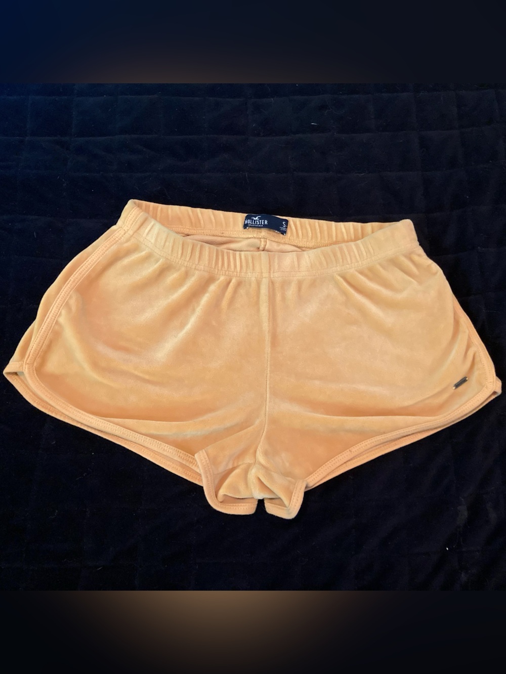 Hollister Gold/Yellow Velour Retro Y2K Inspired Lounge Mini Shorts Size Small